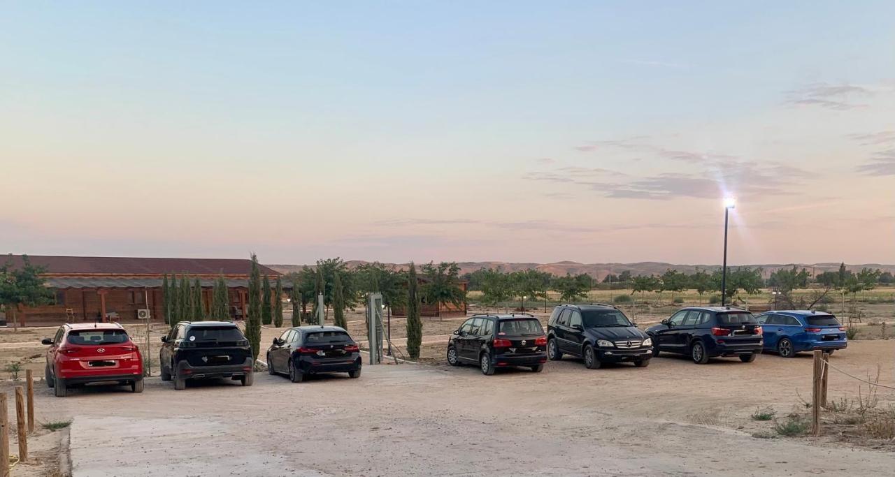 Granja Escuela Con Bungalows San Martín de la Vega Exterior foto